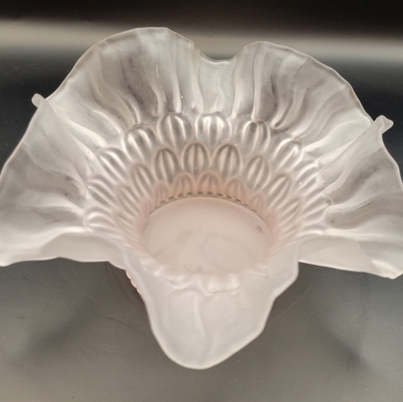 Vintage Frosted Pink Glass Bonbon Crimped Edge Depression Glass Vase - Picture 6 of 7